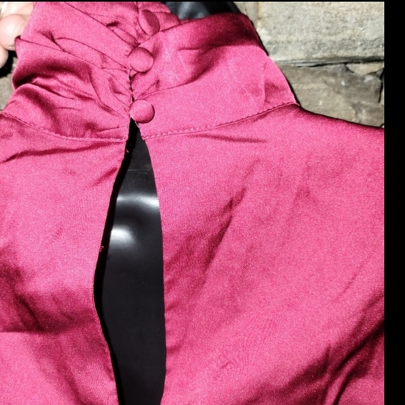 Alexia Admor red turtleneck dress, long sleeve, gathered at the waist - Picture 7 of 12